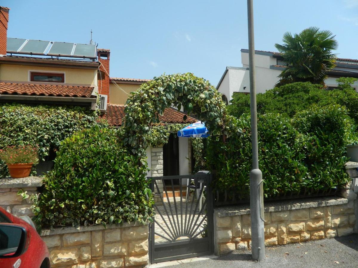 Apartments Vila Vanda Poreč Extérieur photo